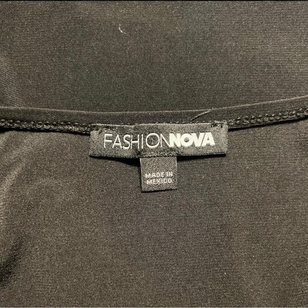 Fashion nova black open sleeve body suit - Picture 2 of 7